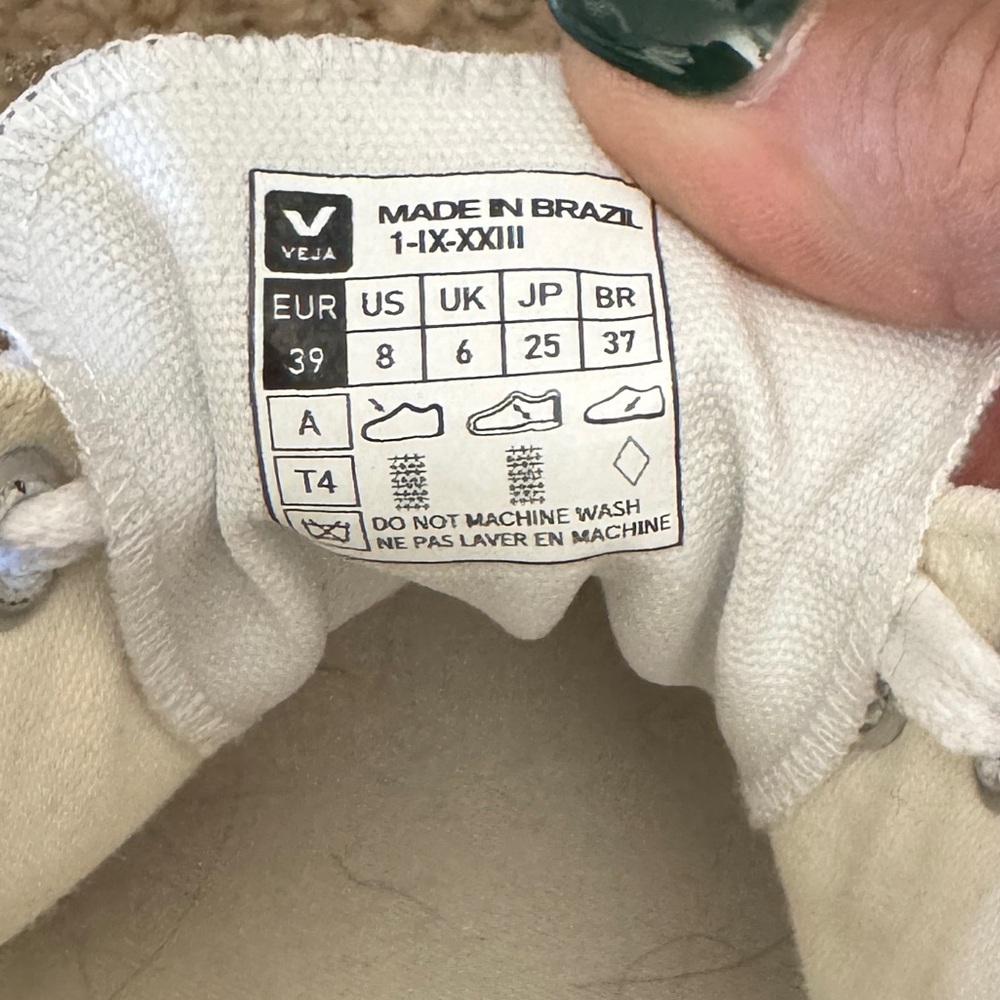 VEJA
Wata II Low Canvas "White Pierre" sneakers - Picture 8 of 8